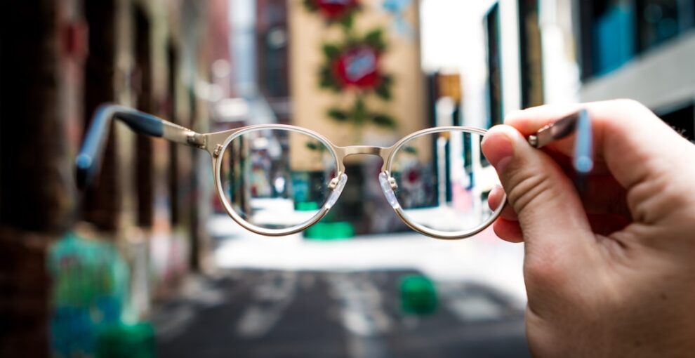 Forstå og Maksimér Fordelene ved Blue Light Brille